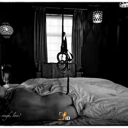 Domaine 10 Love hotel 3*